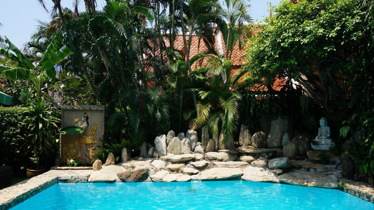 Leprive Resort Pattaya Exterior foto